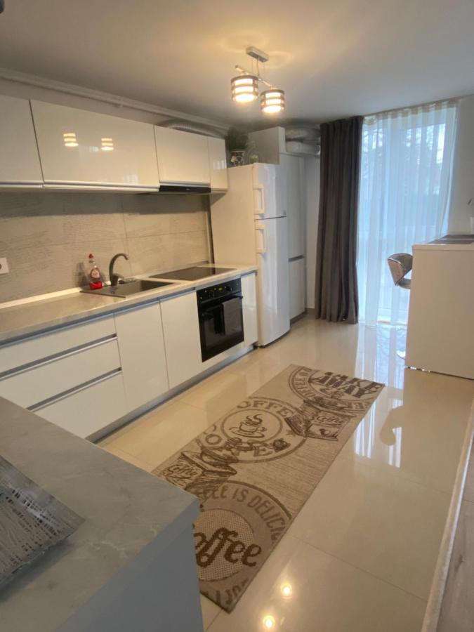 Апартаменты Apartament Ana Premium Орадя Экстерьер фото